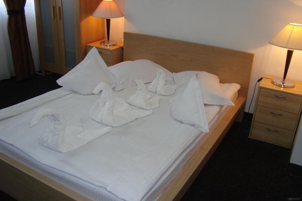Hostel Litovoi Bukares Bagian luar foto